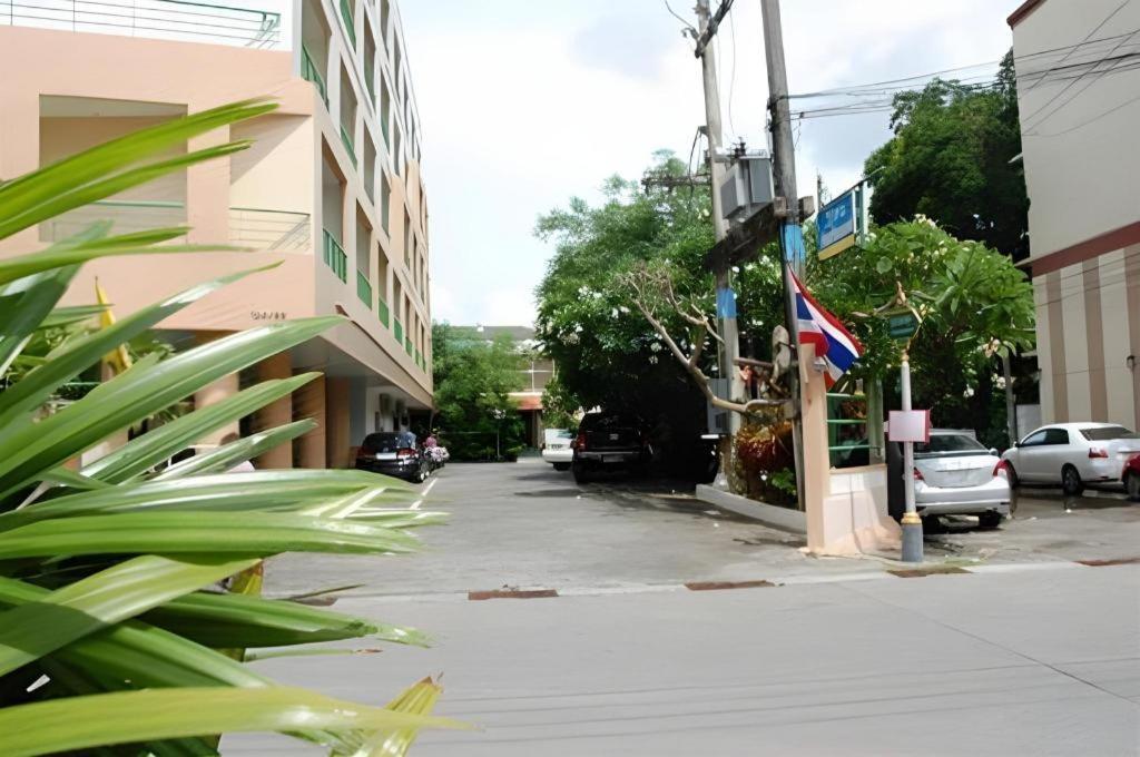 Central Place Hotel Rayong Extérieur photo