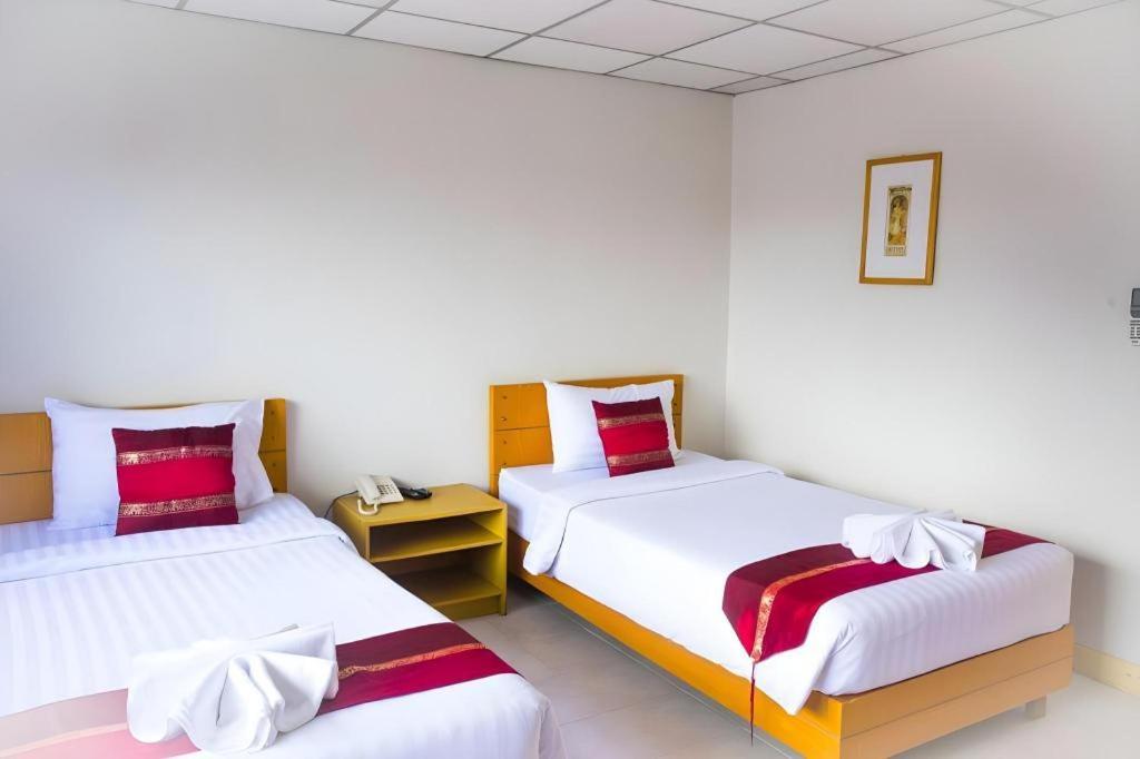 Central Place Hotel Rayong Extérieur photo