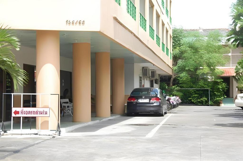 Central Place Hotel Rayong Extérieur photo