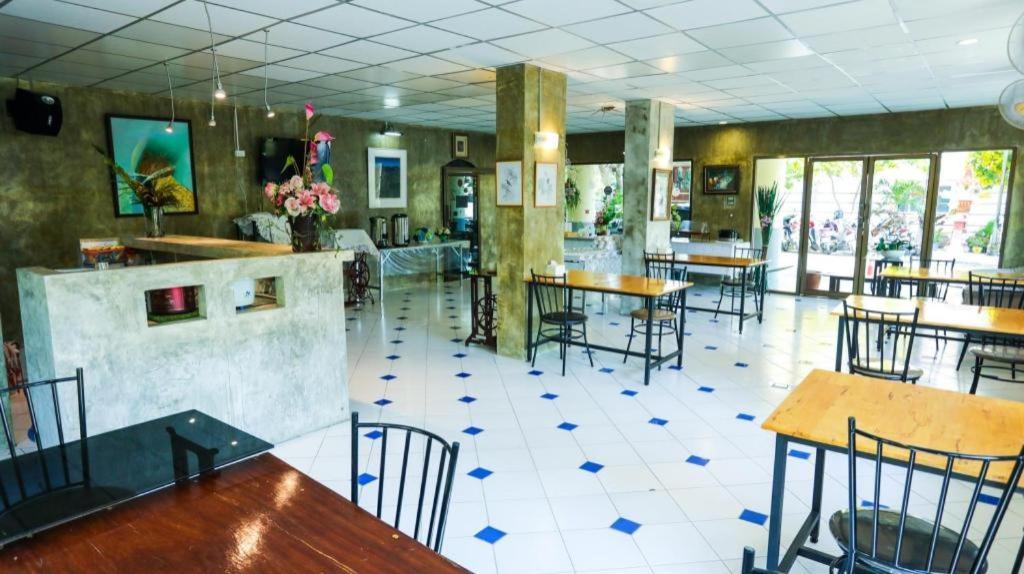 Central Place Hotel Rayong Extérieur photo