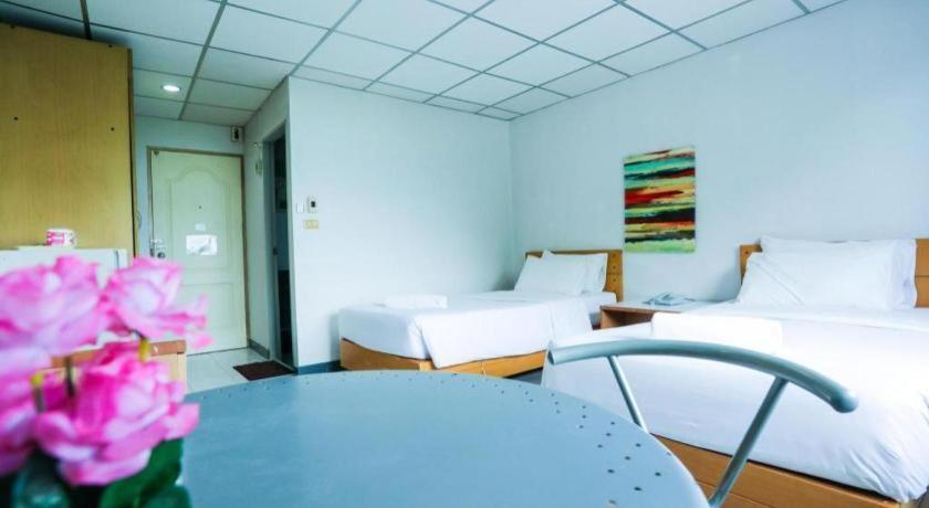 Central Place Hotel Rayong Extérieur photo
