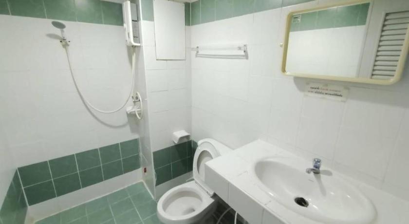 Central Place Hotel Rayong Extérieur photo