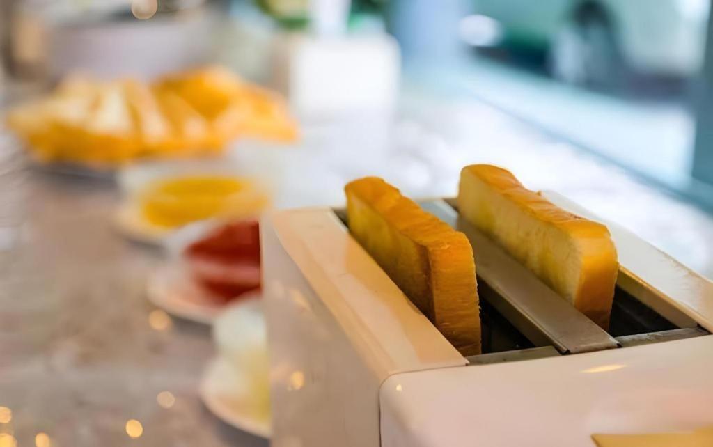 Central Place Hotel Rayong Extérieur photo