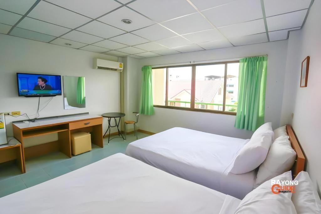 Central Place Hotel Rayong Extérieur photo