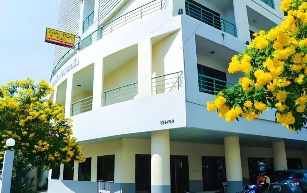 Central Place Hotel Rayong Extérieur photo